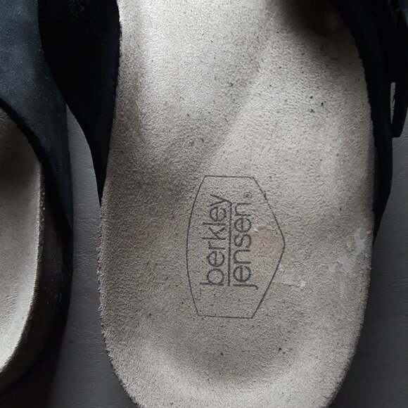 Berkley Jensen Suede Twisted Strap Birkenstock Sandal Size 9 - Picture 2 of 9